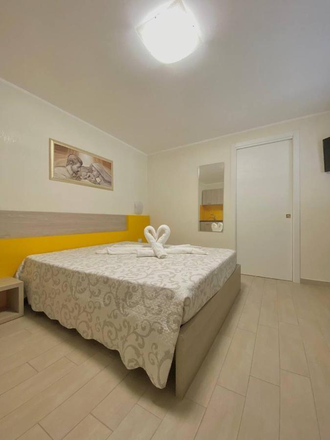 Viola Apartment Porto Cesareo Bagian luar foto