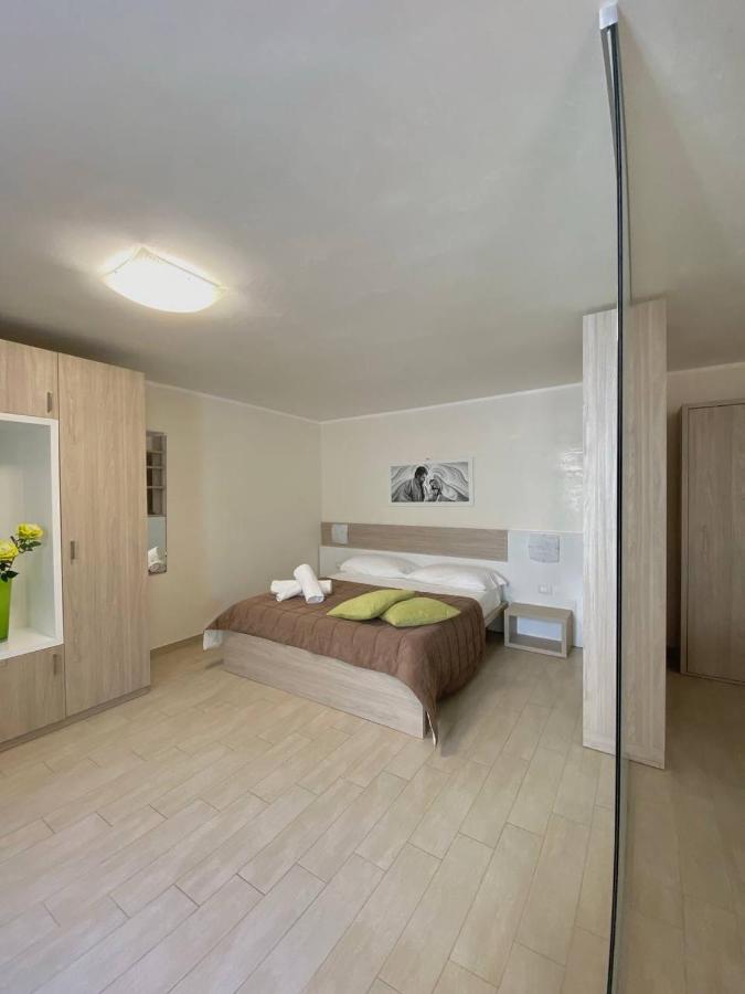 Viola Apartment Porto Cesareo Bagian luar foto