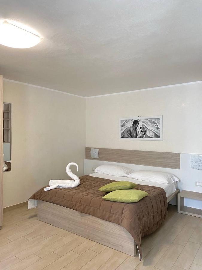 Viola Apartment Porto Cesareo Bagian luar foto
